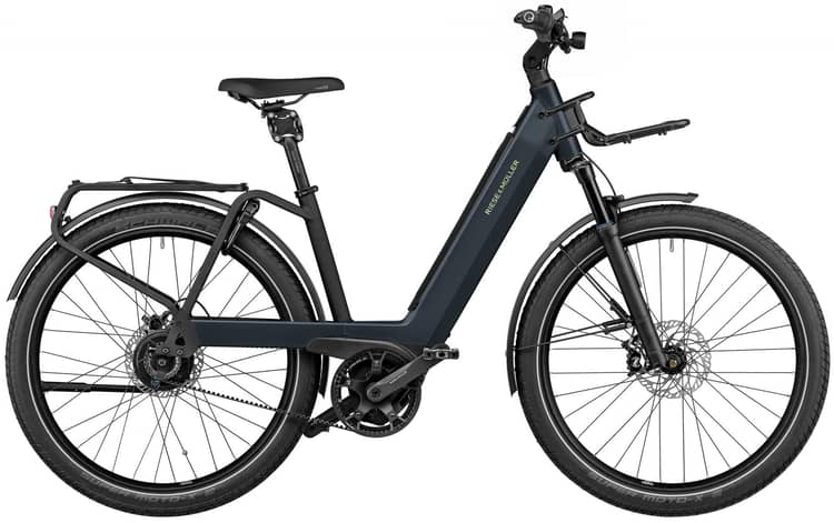 Red Riese & Müller Nevo GT Vario 2022 e-bike with black accents and rear rack, on a white background.