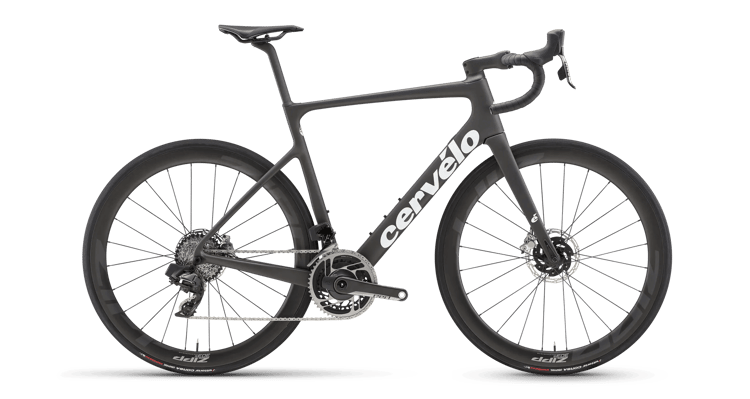 Cervelo Caledonia-5 road bike in green with carbon wheels on a black background, lease at lease-a-bike.de.