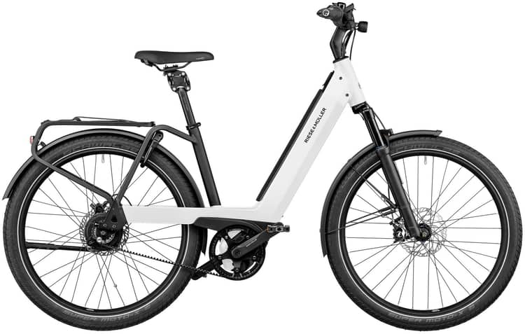 Red Riese & Müller Nevo GT Vario 2022 e-bike with black accents and rear rack, on a white background.